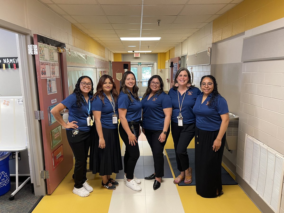 Mrs. Covarrubias tweet media