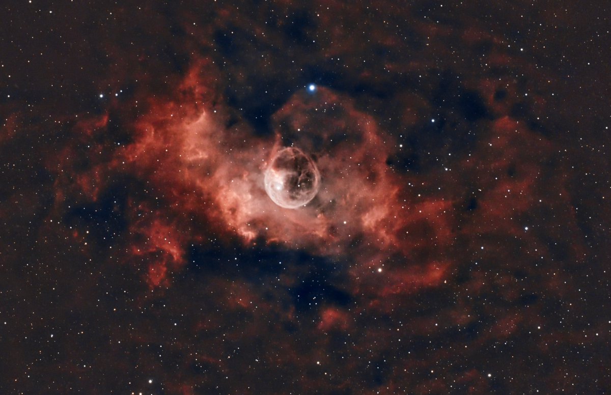 Alfonso Jose Merino (@alfonsojosemer1) on Twitter photo Mi nebulosa de la burbuja. NGC7635 en la constelación de Casiopea. Distancia 7500 años/luz. Velocidad de expansión 14.000km/h #AstrofotoPlanetariodeMadrid
#cielosESA #Astrophotography
<a href="/aamadridsur/">Agrupación Astronómica Madrid Sur AAMS</a> <a href="/PlanetarioMad/">Planetario de Madrid</a>
@RObsMadrid <a href="/ObservaUCM/">Observatorio UCM</a>
<a href="/CMM_es/">Castilla-La Mancha Media</a> <a href="/ObsCalarAlto/">Observatorio Astronómico de Calar Alto</a>
<a href="/IAC_Astrofisica/">IAC Astrofísica</a> Mi nebulosa de la burbuja. NGC7635 en la constelación de Casiopea. Distancia 7500 años/luz. Velocidad de expansión 14.000km/h #AstrofotoPlanetariodeMadrid
#cielosESA #Astrophotography
<a href="/aamadridsur/">Agrupación Astronómica Madrid Sur AAMS</a> <a href="/PlanetarioMad/">Planetario de Madrid</a>
@RObsMadrid <a href="/ObservaUCM/">Observatorio UCM</a>
<a href="/CMM_es/">Castilla-La Mancha Media</a> <a href="/ObsCalarAlto/">Observatorio Astronómico de Calar Alto</a>
<a href="/IAC_Astrofisica/">IAC Astrofísica</a>