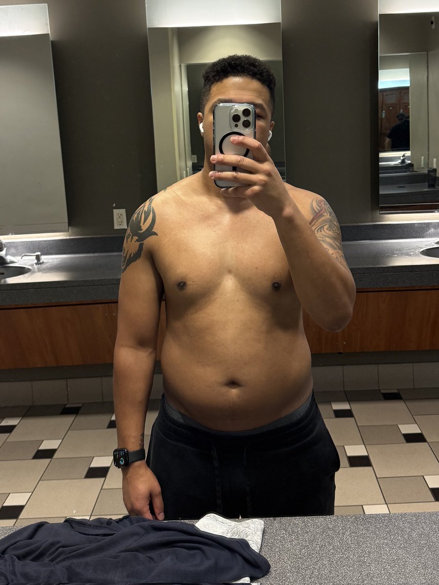 182lbs &gt; 165lbs
Just wanted to share some of the progress I've made before my birthday. 

I've never cared about being the most fit, but wanted to prove to myself I had the discipline to get in halfway decent shape again.