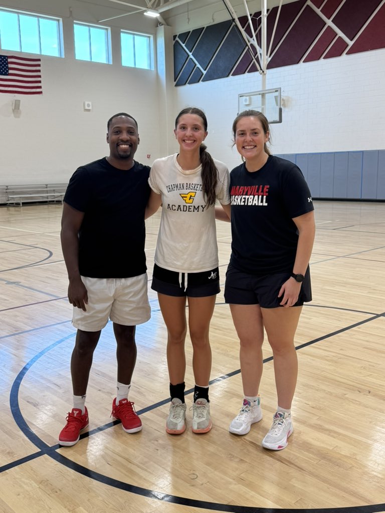Gwenn Elliott (@gwennelliott28) on Twitter photo Thank you <a href="/Briemurphy_/">Brie Murphy</a> for an amazing day at camp today!! The energy and atmosphere was high and competitive!
<a href="/Chapman_GBB/">Chapman Girls Basketball</a> Thank you <a href="/Briemurphy_/">Brie Murphy</a> for an amazing day at camp today!! The energy and atmosphere was high and competitive!
<a href="/Chapman_GBB/">Chapman Girls Basketball</a>