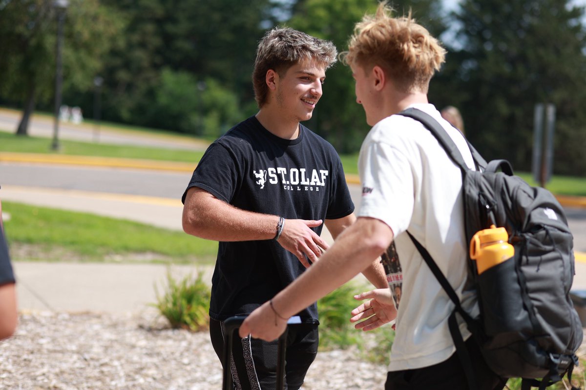 St. Olaf Athletics tweet media