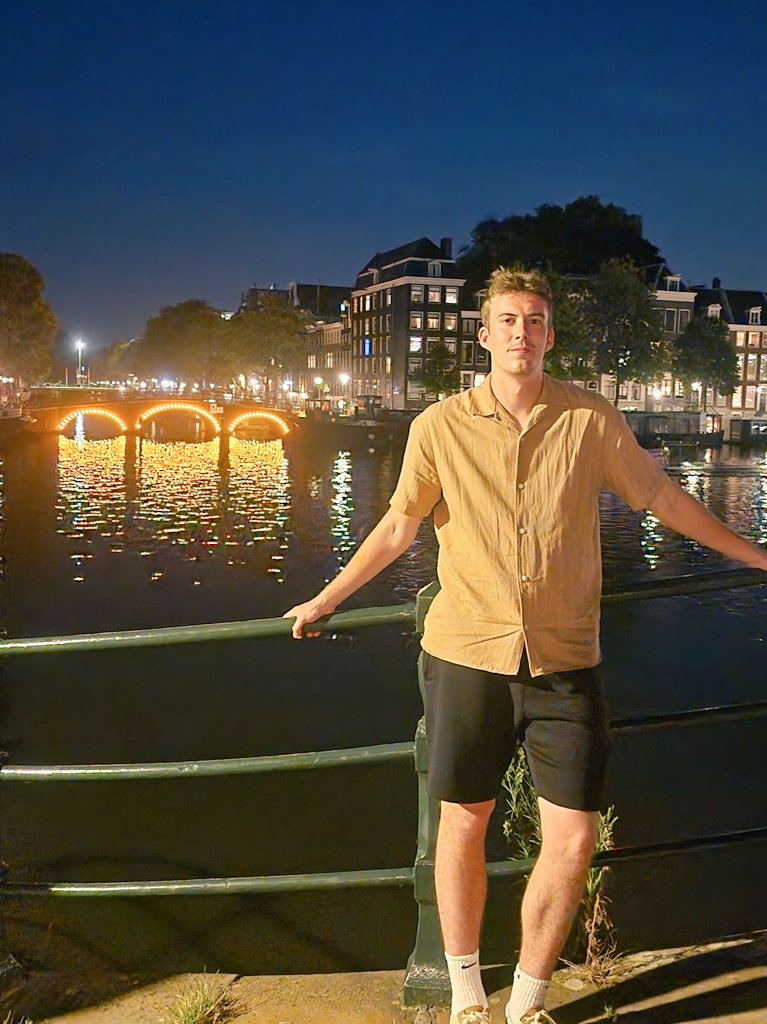 BasedCoral's tweet photo. What happens in amsterdam stays in amsterdam https://t.co/yyN5c8MYwk