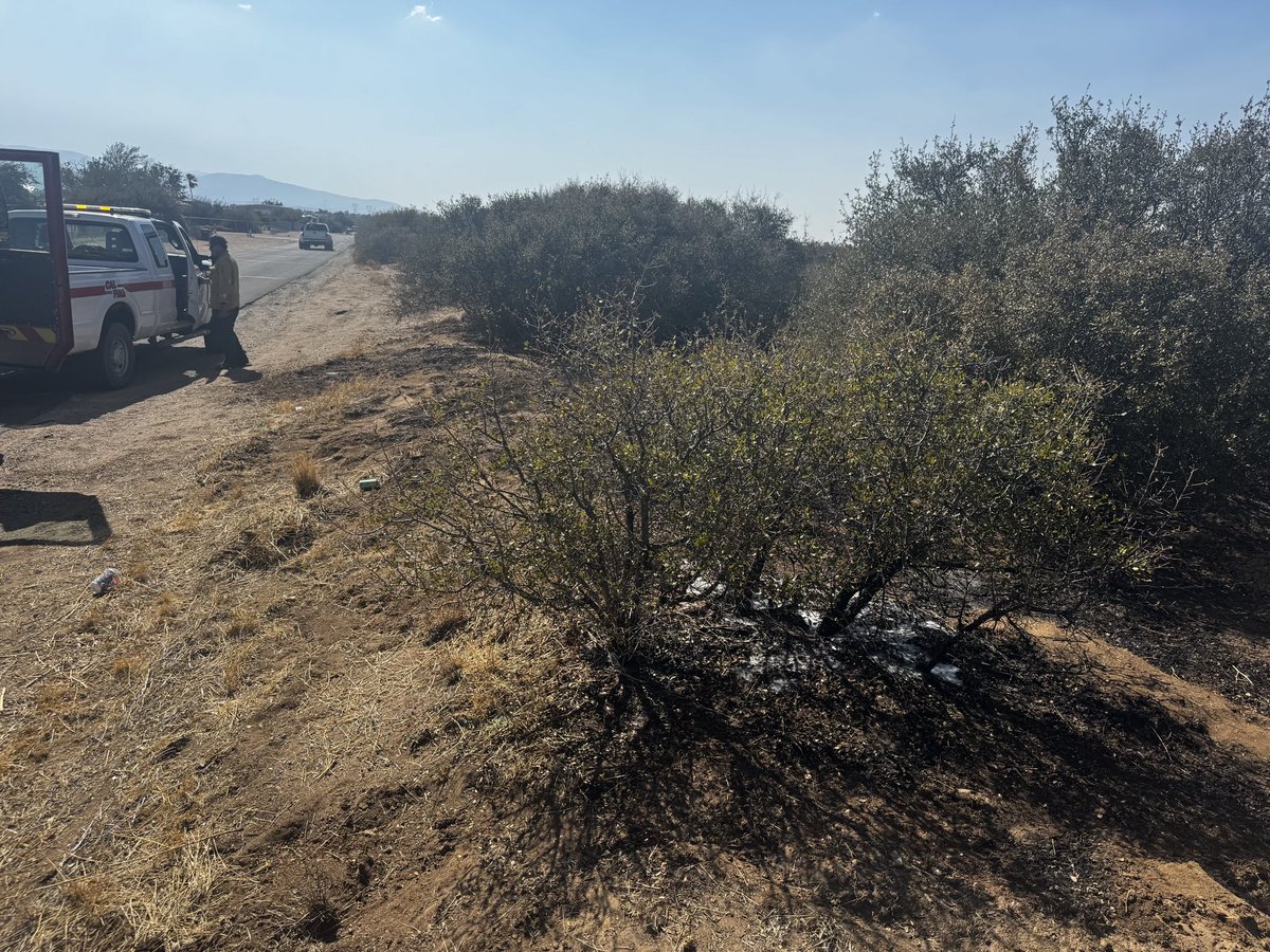 CALFIREBDU's tweet photo. #ArrowheadFire out by locals on arrival. @sbcountysheriff investigating. https://t.co/K7nd6KwQ0X