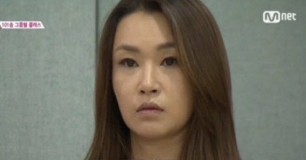 Post by 요즘 유행하는 밈이 뭐더라 on X: 배윤정 정색 짤