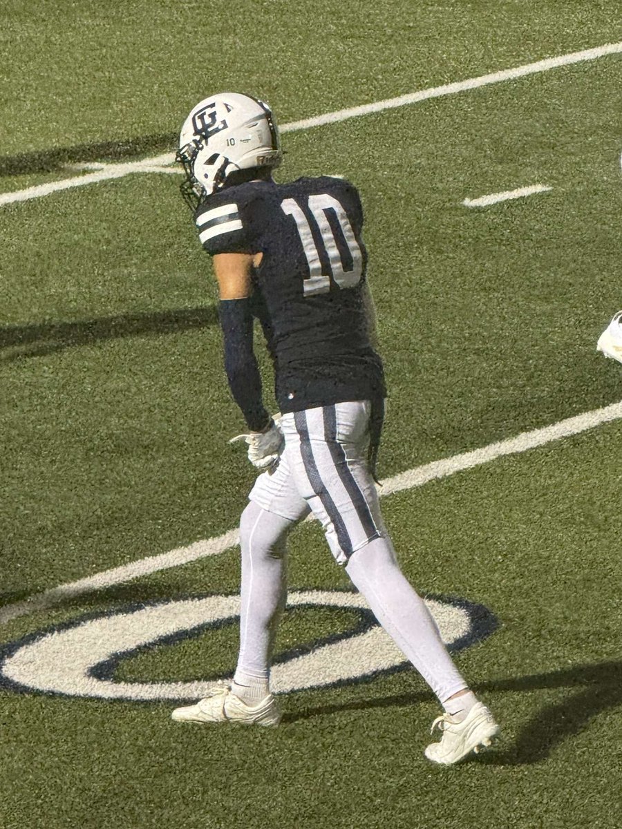 CarsonC022's tweet photo. A few highlights of some receptions in our scrimmage vs N Murray 8/8/25. WR #10 #GordonLee #Trojans https://t.co/MUPiWsUPp7