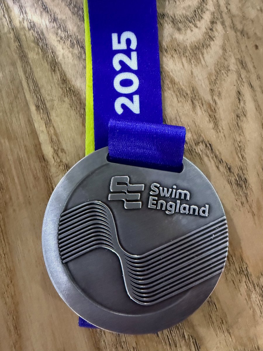 Unsty's tweet photo. This is what a National open water silver medal looks like

#swimming #openwaterswimming https://t.co/0Cr3FRCApT