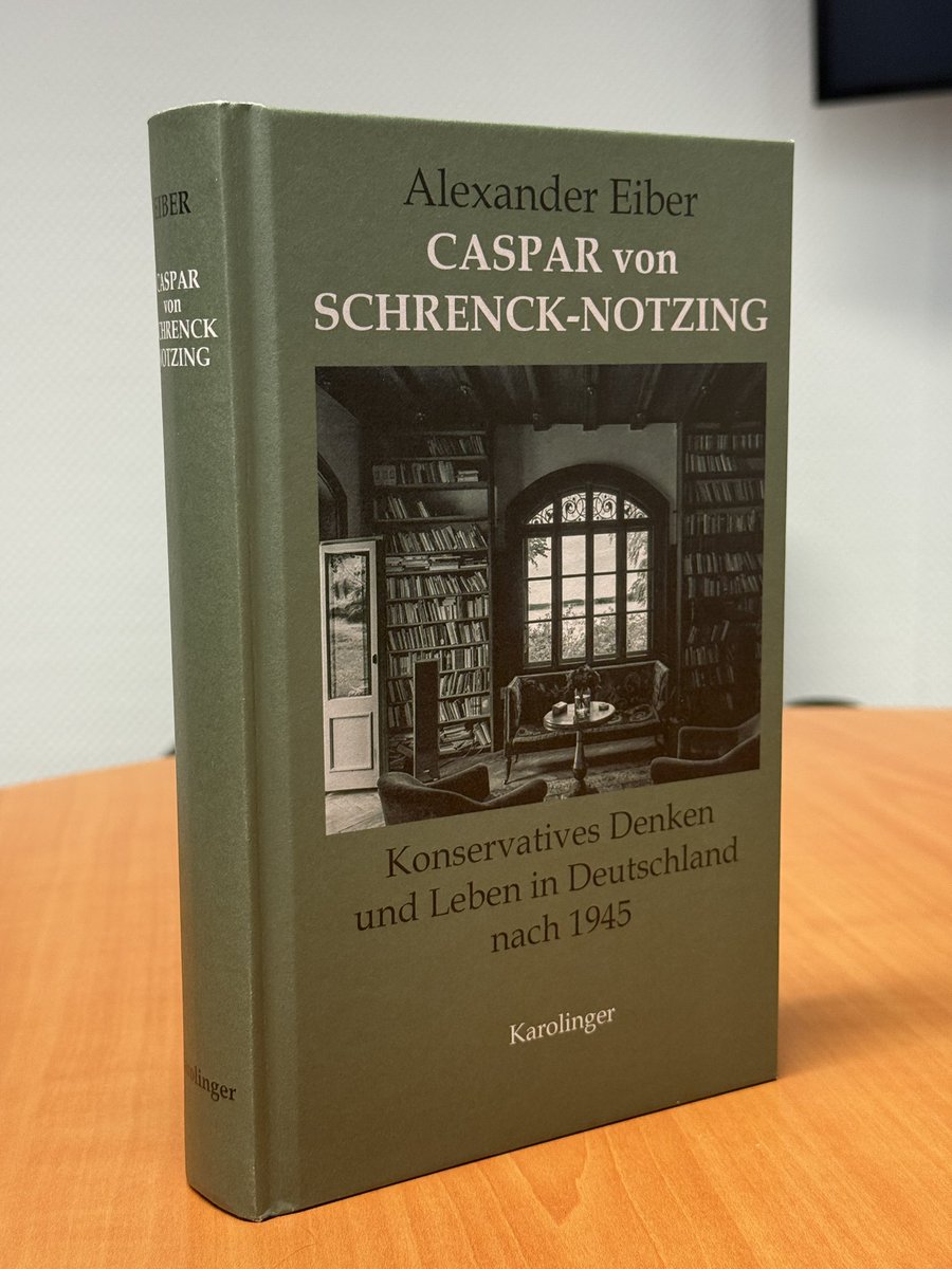 Ich habe mich sofort festgelesen: Alexander Eiber ber den herausragenden  Publizisten Caspar von Schrenck-Notzing und die durch ihn mageblich  geprgte konservative intellektuelle Szene der Bundesrepublik. Eine  spannende politische Familiengeschichte.