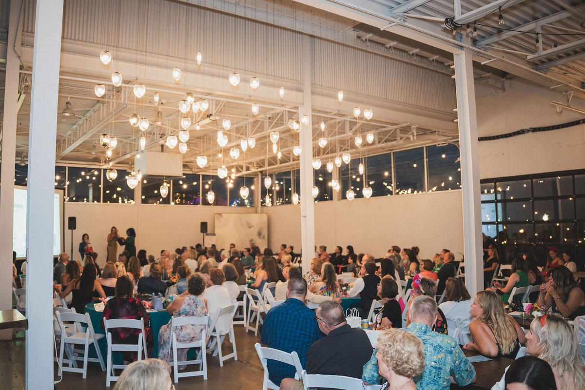 Meals_On_Heels's tweet photo. Thank you to all who attended, volunteered, shared, and supported this event and Meals on Wheels. 🧡👡👠👞🧡 https://t.co/y70n6zNzYV