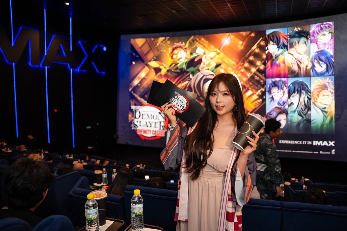 GSCinemas's tweet photo. We cheered. We gasped. We cried. 🥹🔥

Thank you to every #DemonSlayer fan who stepped into the battle with us at the official #IMAX Premiere Screening — right here at the most luxurious cinema in Southeast Asia 🙌🇲🇾

💥 Don’t be the last to join the fight! 👊 Grab your tickets now and experience Demon Slayer: Kimetsu no Yaiba — Infinity Castle in breathtaking IMAX at Aurum Theatre, The Exchange TRX! ⚔️🏯✨

#DemonSlayerMovie #KimetsuNoYaiba #InfinityCastle #鬼滅の刃 #無限城編 #GSCAnime #DemonSlayerMY #LiSA #Aimer #アニメ映画 #劇場版 #柱