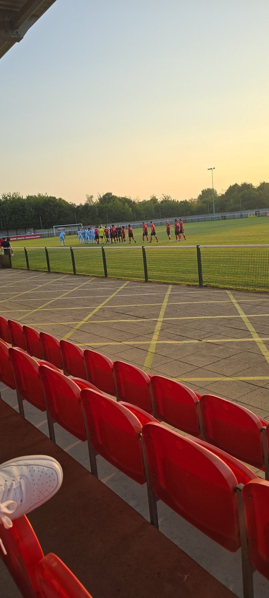 Little venture out to watch <a href="/thameunitedfc/">Thame United FC</a> vs <a href="/LeightonTownFC/">Leighton Town FC</a> in the southern league div one central