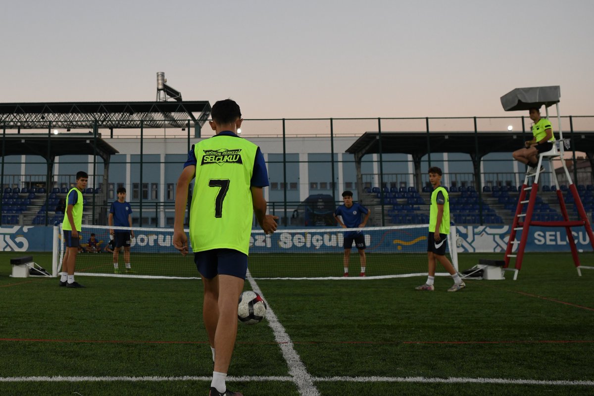 <a href="/a_pekyatirmaci/">Ahmet Pekyatırmacı</a> <a href="/SelcukluBel/">Selçuklu Belediyesi 🇹🇷</a> Gençler Kategorisi🏆