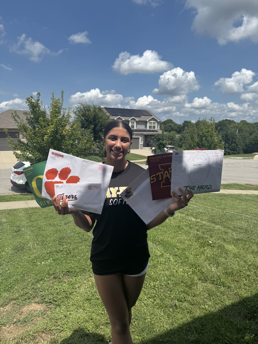 Zariya Mabion 2027 (@zmabion10) on Twitter photo Mail 📬✉️‼️ Thank you so much <a href="/OregonSB/">Oregon Softball</a>, <a href="/clemsonsoftball/">Clemson Softball 🥎</a>, <a href="/LSUsoftball/">LSU Softball</a>, <a href="/KUSoftball/">Kansas Softball</a>, <a href="/CycloneSB/">Iowa State Softball</a>, and <a href="/HerdSB/">Marshall Softball</a> for the letters!
<a href="/TGA_Turner/">Top Gun National 18U</a> <a href="/TGASciara/">Top Gun National 16</a> <a href="/topgun_skim/">Top Gun National 14u SKIM</a> <a href="/topgunfastpitch/">Top Gun Fastpitch</a> 🧡💙🤍✈️ Mail 📬✉️‼️ Thank you so much <a href="/OregonSB/">Oregon Softball</a>, <a href="/clemsonsoftball/">Clemson Softball 🥎</a>, <a href="/LSUsoftball/">LSU Softball</a>, <a href="/KUSoftball/">Kansas Softball</a>, <a href="/CycloneSB/">Iowa State Softball</a>, and <a href="/HerdSB/">Marshall Softball</a> for the letters!
<a href="/TGA_Turner/">Top Gun National 18U</a> <a href="/TGASciara/">Top Gun National 16</a> <a href="/topgun_skim/">Top Gun National 14u SKIM</a> <a href="/topgunfastpitch/">Top Gun Fastpitch</a> 🧡💙🤍✈️