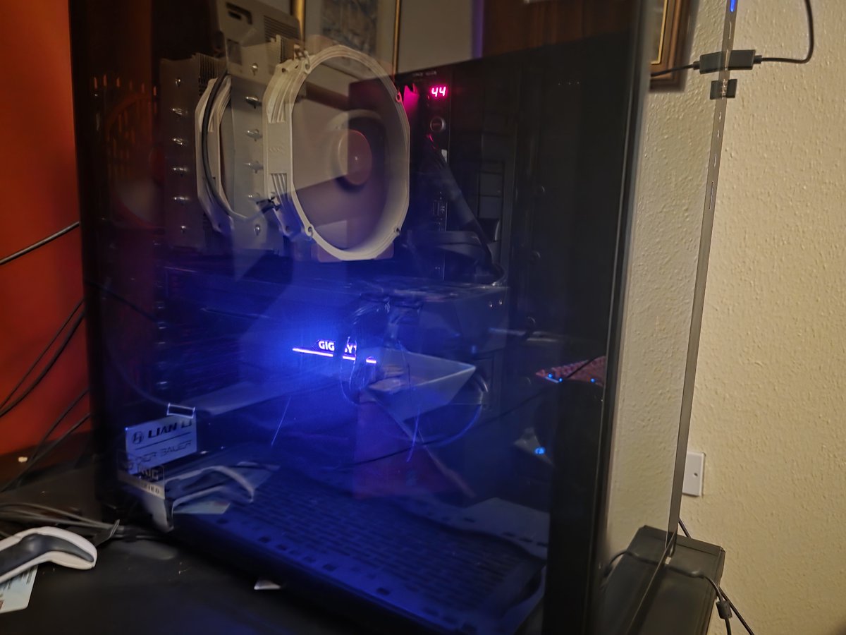 TrainyUK's tweet photo. @NVIDIAGeForce https://t.co/xjKSXJ9jAR
