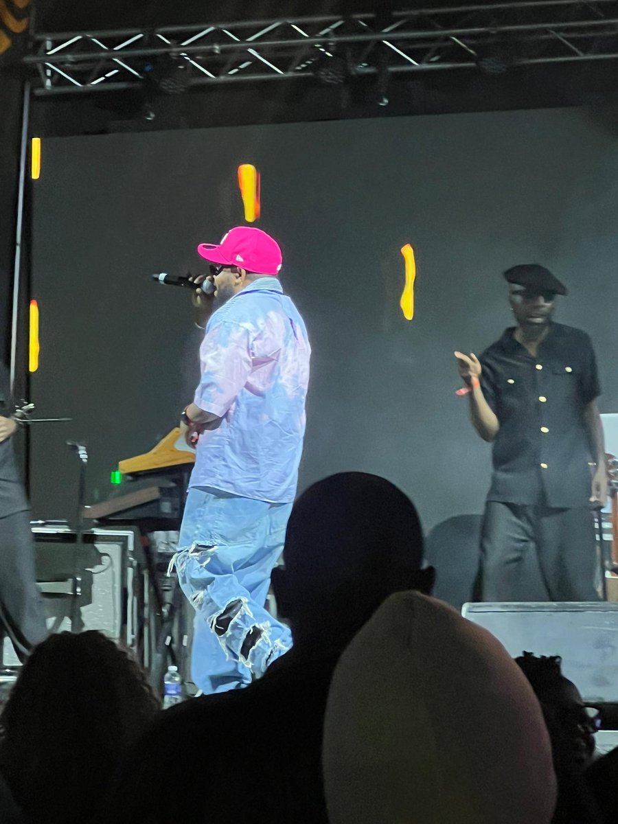 ZTNPrime's tweet photo. ExQ IS ON FIRE 🔥 Slaying the stage at the Joe Thomas show! 🎤 Old Hararians is LIT!
📸@TrinityMatenganyika
#GetThePicture #ZTNPrime #DSTV294 #ExQ #JoeThomas https://t.co/tFWzldiUgt