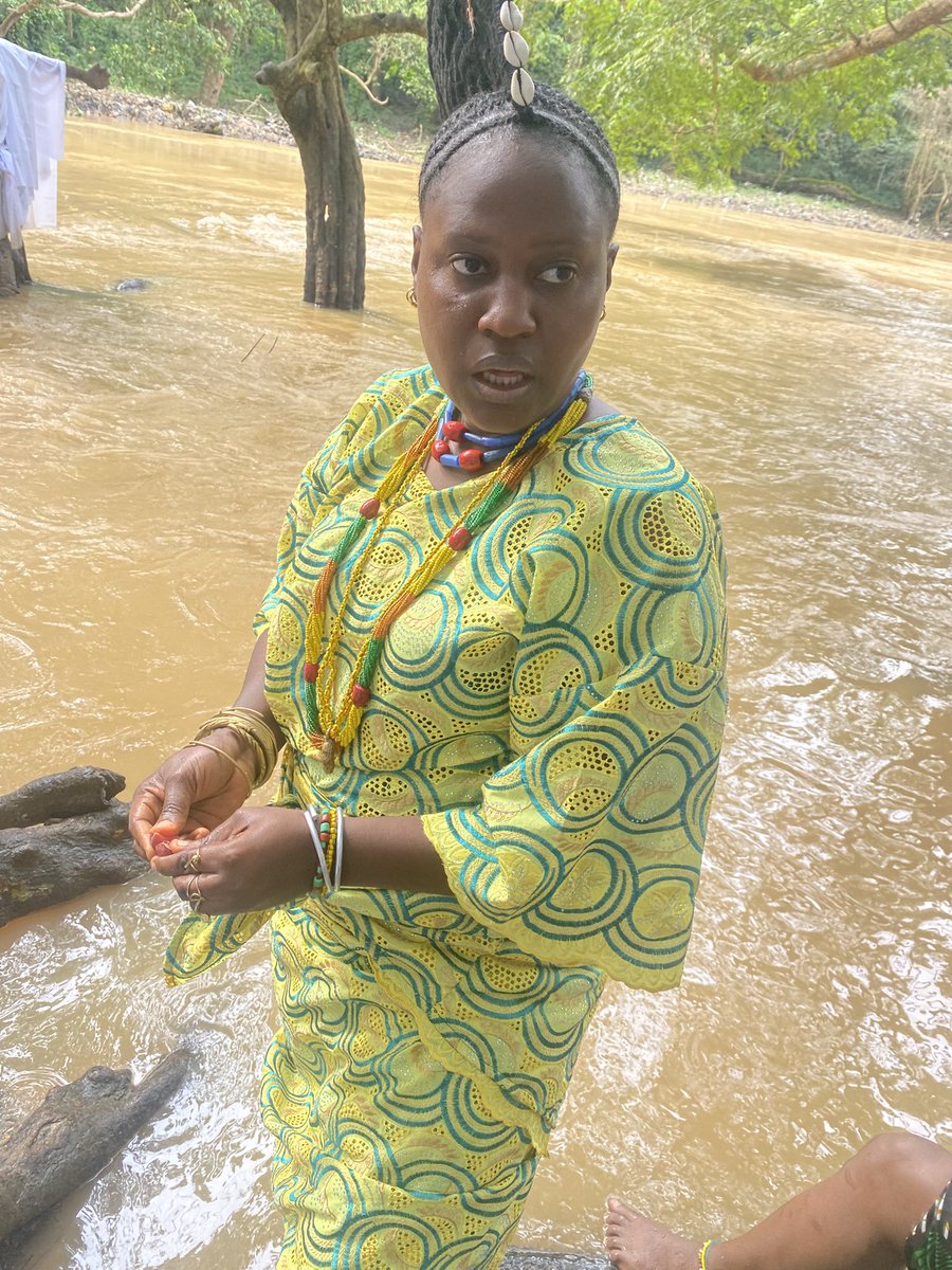 Osun's porridge has finished ké? 😂😂😂

Aku ọdún Ikeserodo loni
I wish all Olosun all around the world a lovely Ikeserodo/Ọrùn odò festival. 

May all our offerings be accepted and all our wishes granted. Ase