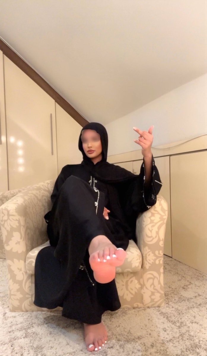 ~
أبي واحد من عبيدي يعرف يصمم فيديوهات و تكون حلوه تعال خاص و بطلب منك تصمم لي فيديو يلا تعال و أخدمني ✨👸🏻