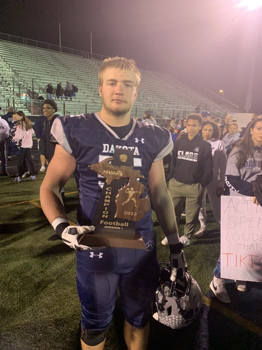 Bittersweet day as Bull <a href="/jpruch_5/">Joe Pruchnic</a> left for <a href="/AdrianCollegeFB/">Adrian College Football</a> to start his new journey in his football career! From a kid who loved baseball, to a coveted Offensive Lineman💪💪! <a href="/DakotaFootball/">Dakota Football</a> <a href="/DakotaBaseball/">Dakota Baseball</a>