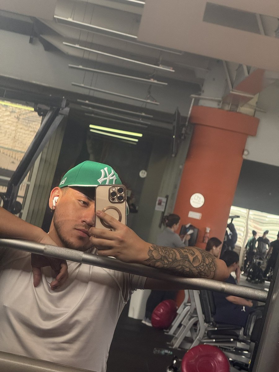 SirDylanX's tweet photo. ¿Algún GymBro? https://t.co/wueZXOVERG