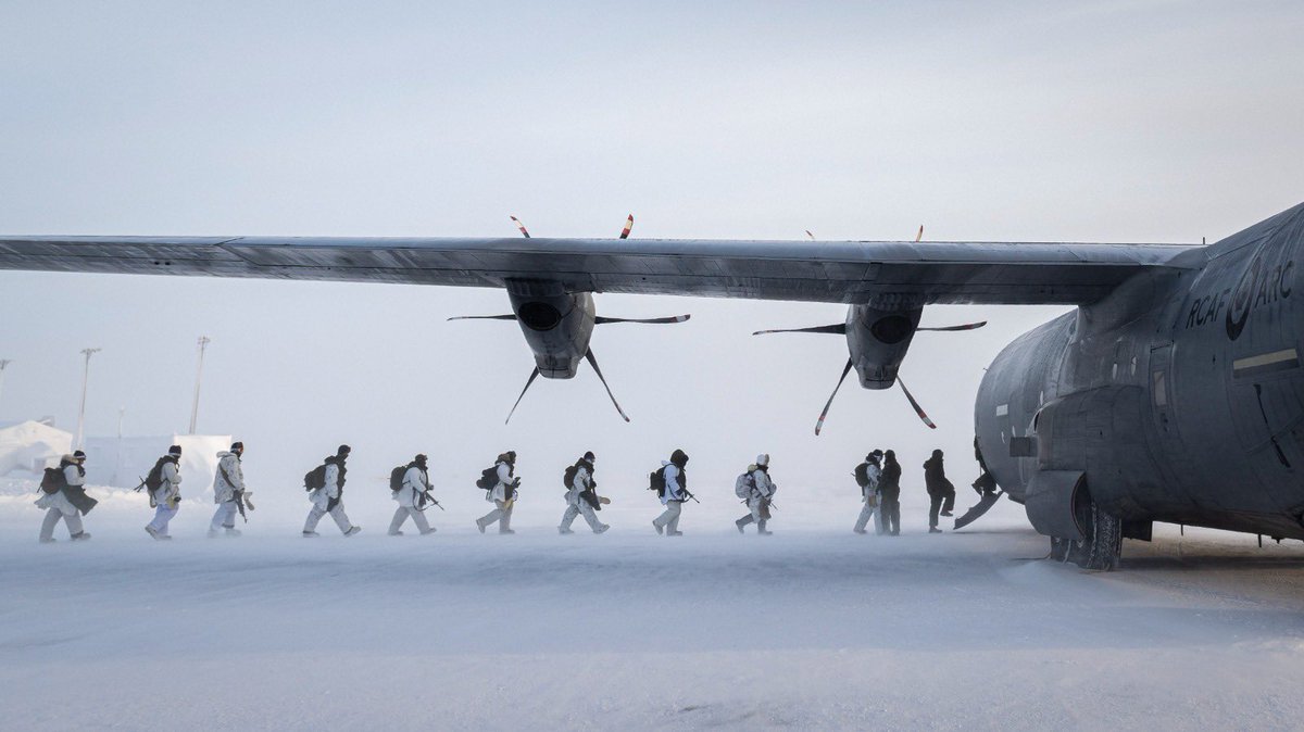 At June’s #NATO Summit, Canada, together with its Allies, committed to reaching 5% in defence investments by 2035. Together, we are building our defence capabilities to strengthen our collective security. 🔗 bit.ly/3JaHKTX  

#StrongerTogether
