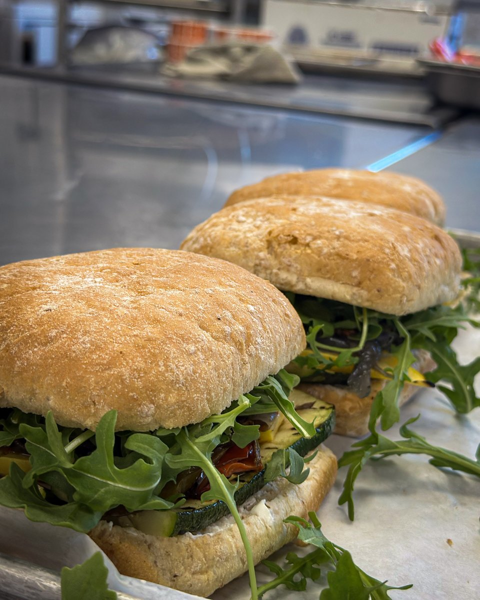 Your new favorite lunch is here: grilled veggie sandwich on ciabatta 🔥🥒🍅 Bold flavors, even bolder impact. Every bite supports hope with Inside the Box 💛
#InsideTheBox #TampaEats #CateringWithPurpose