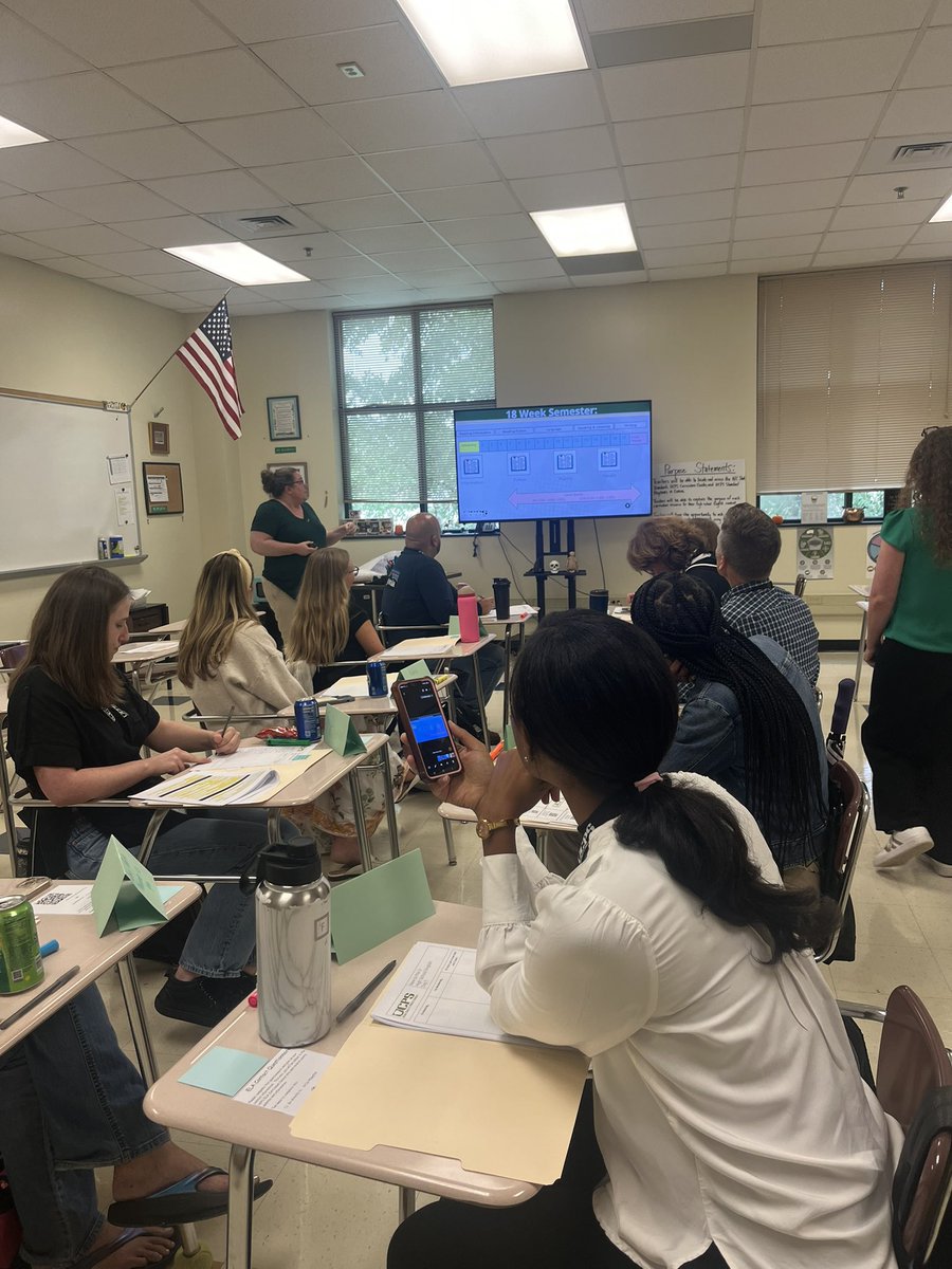 Lori Leviner Peyton tweet media