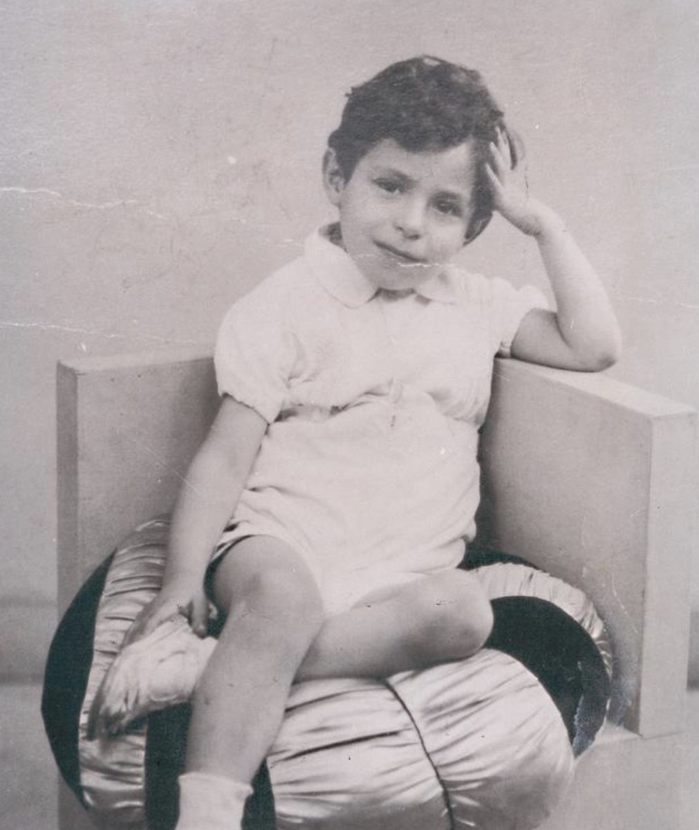 12 August 1932 | French Jewish boy, Paul Zubrickas, was born in Paris.

He was deported to #Auschwitz from #Drancy on 21 August 1942. He was murdered in a gas chamber after arrival selection.