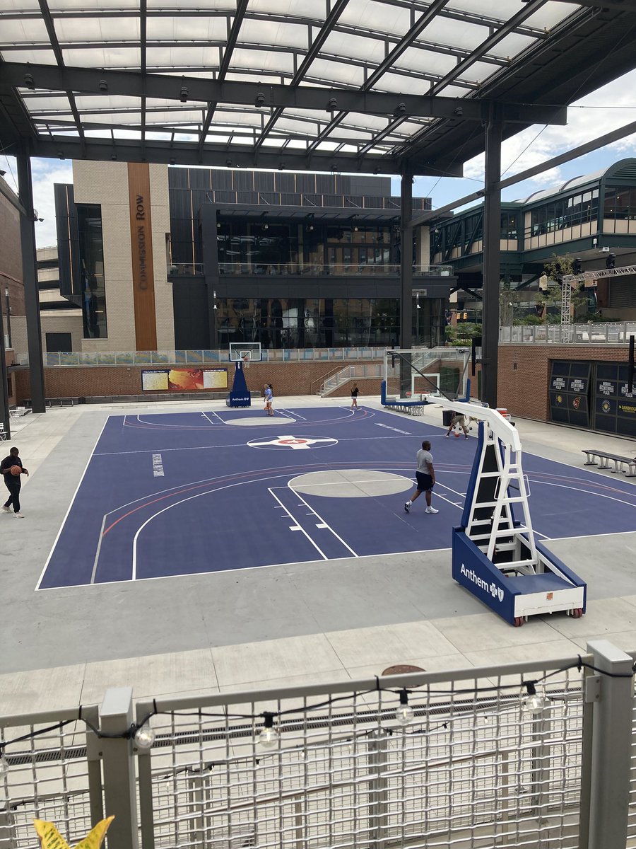 dmhomic's tweet photo. Outdoor court at Gainbridge Fieldhouse and Paige Bueckers sighting getting off the bus after morning shoot around. https://t.co/jyuQfKDlzC