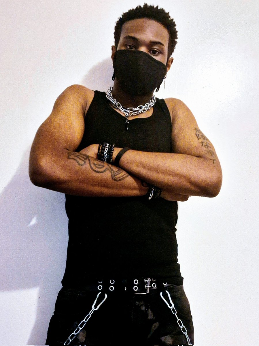 Malik_Nova96's tweet photo. "Still donβt like me?
Give a FΓck, I'm still vibing." 2/2
πΈ:
#headshots #modeling #model #printmodeling #printmodel #photography #diyphotography
#artist #fashion #hoodalternative #hoodalternativefashion #gothic #gothicfashion #punk #punkfashion #streetwear #streetwearfashion https://t.co/pmdf6Z02LU