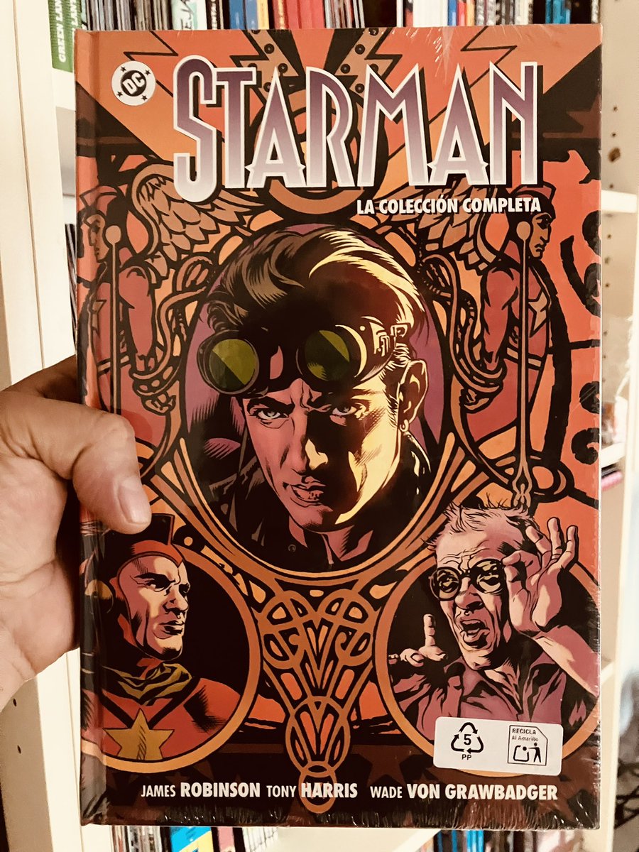 César Bustamante (@cesart01) on Twitter photo #UnComicParaDespuesDeCenar:
“Starman” #1 de Robinson & VV.AA. (<a href="/PaniniComicsEsp/">Panini Cómics España</a>
Después del asesinato de su hermano mayor, Jack Knight hereda el nombre y los poderes que antaño usara su padre. Jack se alza como el nuevo Starman.
Toda una vida comiquera para poder leer esta obra #UnComicParaDespuesDeCenar:
“Starman” #1 de Robinson & VV.AA. (<a href="/PaniniComicsEsp/">Panini Cómics España</a>
Después del asesinato de su hermano mayor, Jack Knight hereda el nombre y los poderes que antaño usara su padre. Jack se alza como el nuevo Starman.
Toda una vida comiquera para poder leer esta obra