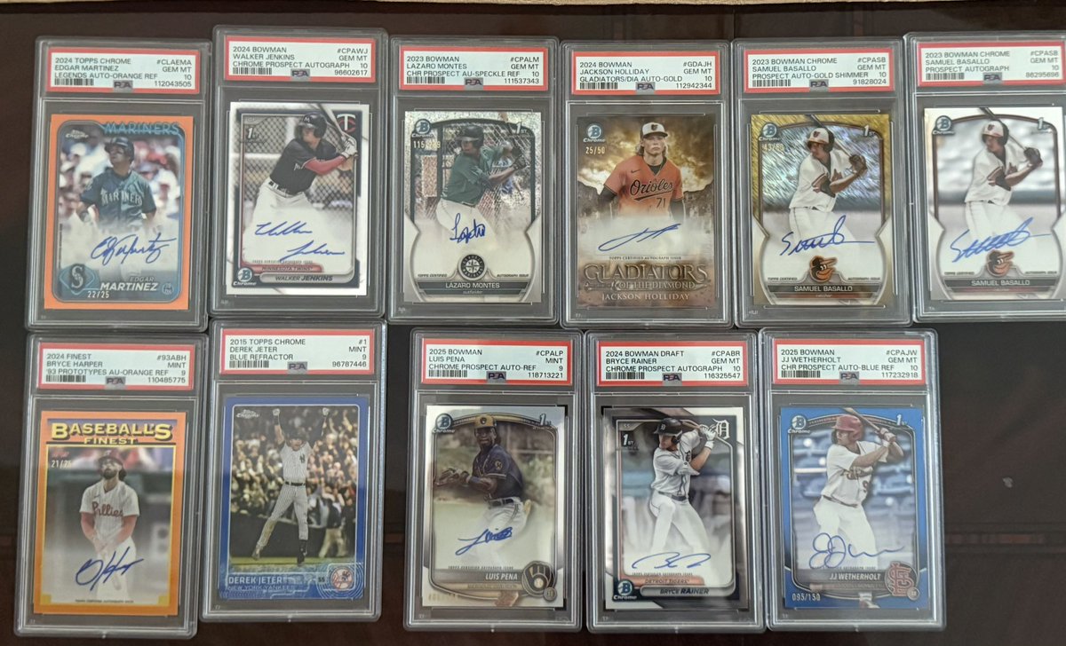 Card_Trends_HQ's tweet photo. Massive mail day for me!! @CardPurchaser  #topps #psa #mlb https://t.co/p2tdkpMNek