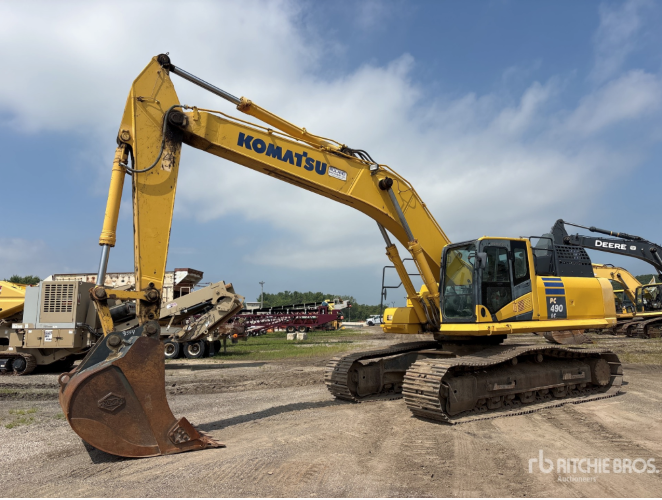 VeriTread's tweet photo. Komatsu PC 490LC11 #NeedsTransport from Morris, IL to Butler PA. 107,850 lbs. https://t.co/BOKD1HuIq4