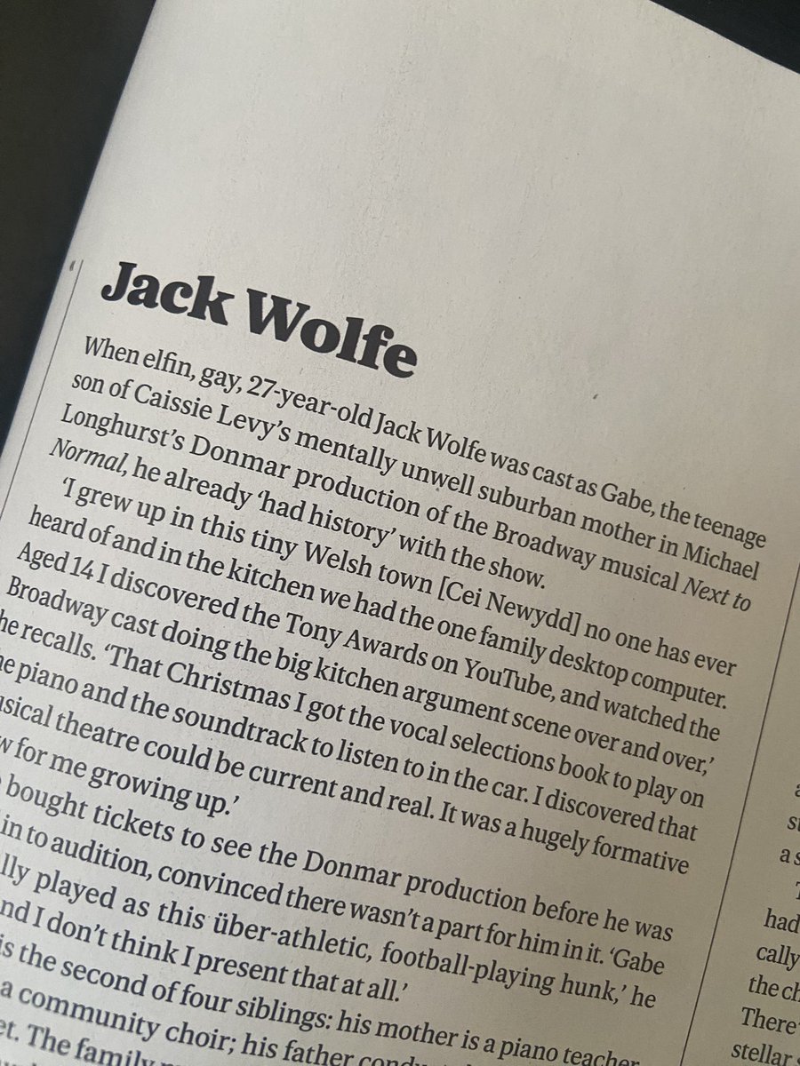 ✨ giveaway ! ✨

i want to do something good with the platform i have + give a lonely jack wolfe autograph a good home. pls read the note below + retweet even if you aren’t entering so more people can see.