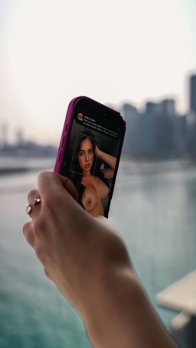 lilviolet's tweet photo. Public indecency… but make it art 📸 https://t.co/6eEl2qI9yN
