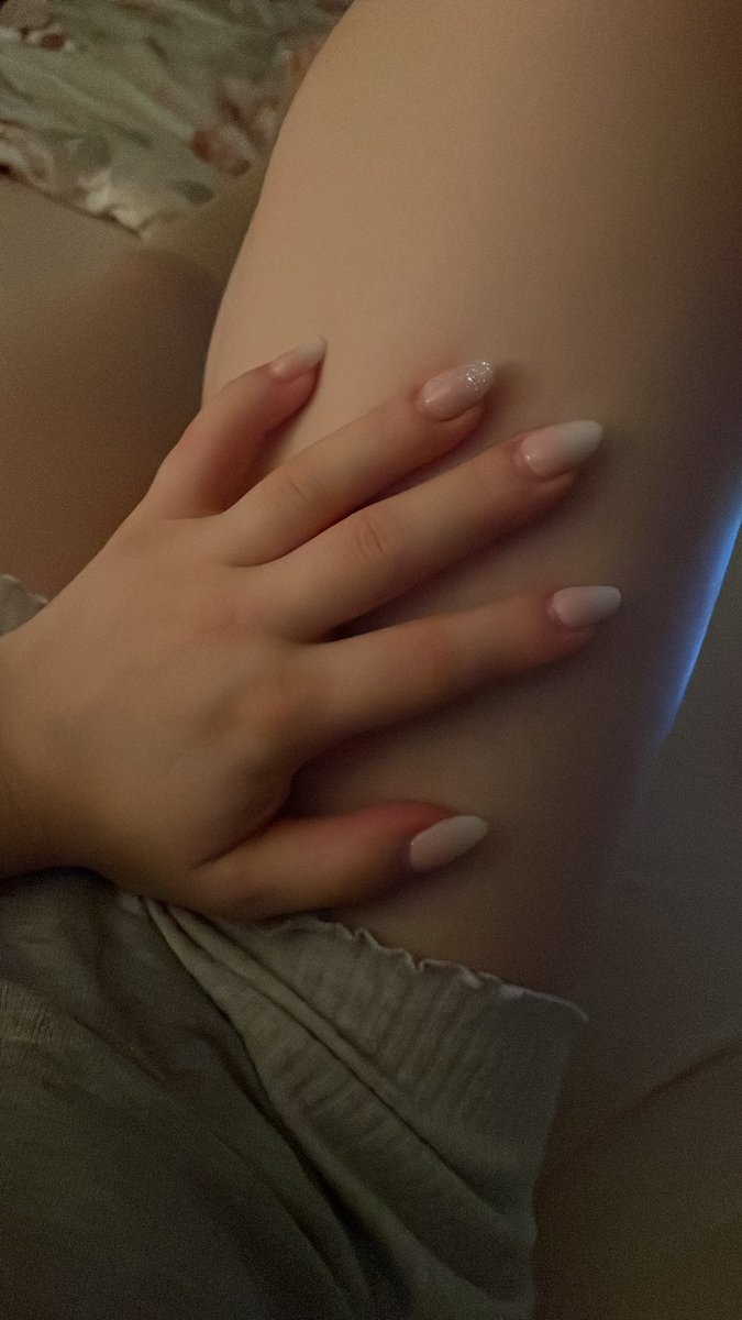 PayMePrincess6's tweet photo. 💎 Loyal &amp; verwöhnt? Ich auch. 🖤 Zeigt mir, was eure Brieftaschen können – gebt mir was Gutes! #GuildSubs #Paypig #MoneySlave #SpoilMe #CashIsKing #sub #zahlschwein https://t.co/czQu0mIl0s