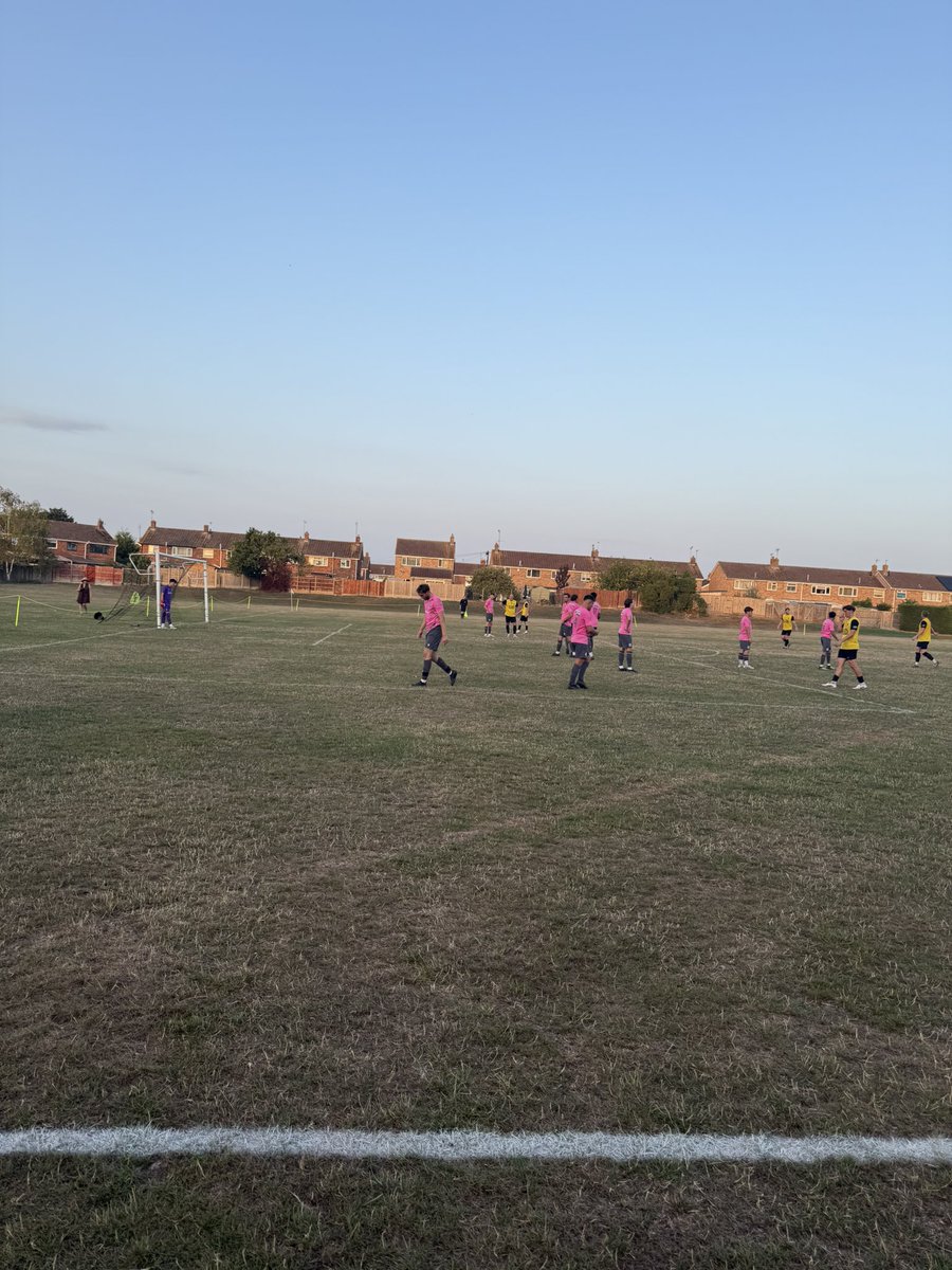 Lee Kington (@mrleekington) on Twitter photo Game 25. Tewkesbury opened the scoring forcing an own goal from a corner. Both sides had goals ruled out for offside early 2nd half. It was 2-0 when a throw was bundled in before Cleeve went down to 10 for a straight red. They did get a consolation <a href="/TewkesburyTown/">Tewkesbury Town FC</a> 2-1 <a href="/CleeveDev/">Bishops Cleeve Development</a> Game 25. Tewkesbury opened the scoring forcing an own goal from a corner. Both sides had goals ruled out for offside early 2nd half. It was 2-0 when a throw was bundled in before Cleeve went down to 10 for a straight red. They did get a consolation <a href="/TewkesburyTown/">Tewkesbury Town FC</a> 2-1 <a href="/CleeveDev/">Bishops Cleeve Development</a>