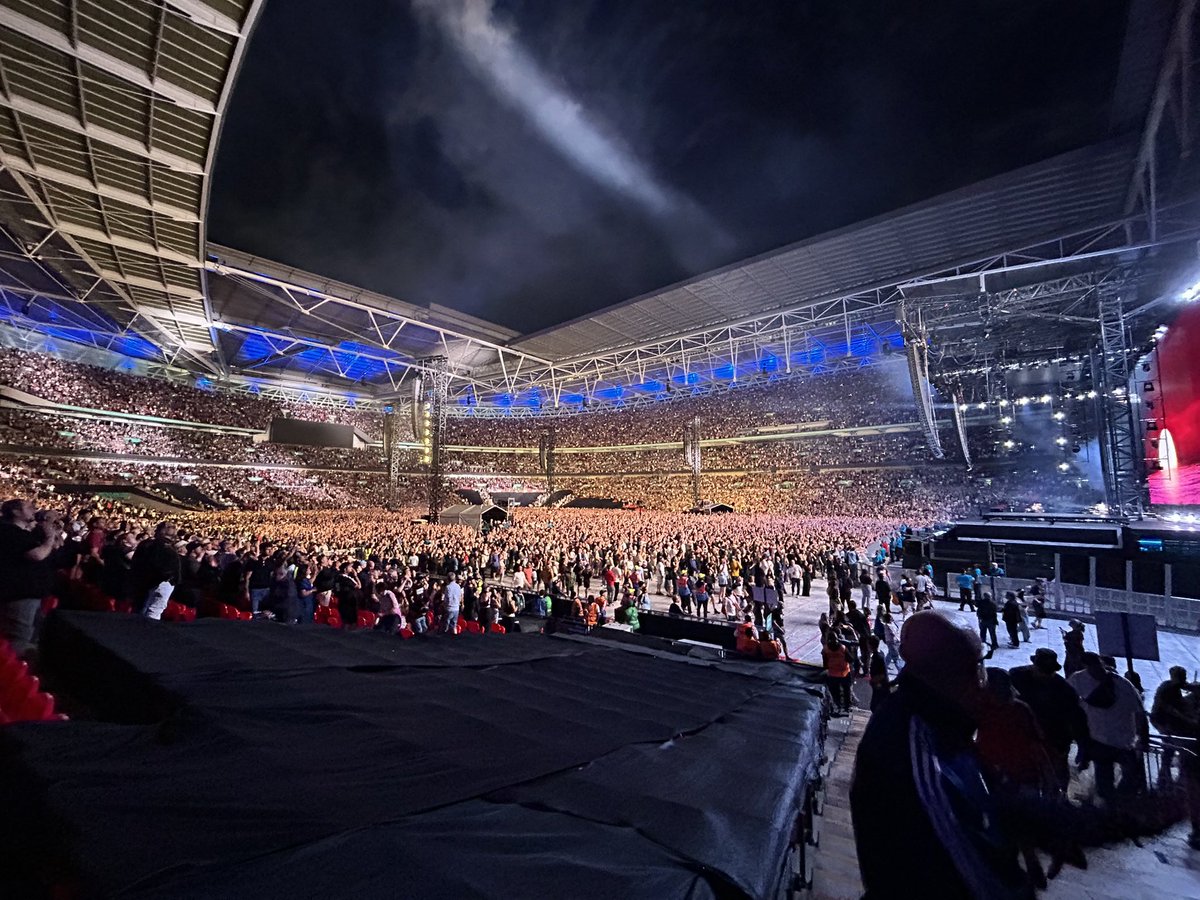 Still not over it ☺️
 ✨ Magical! ✨