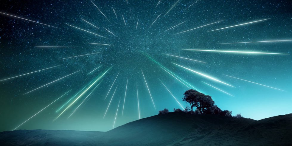 The night of the 13th. The most shooting stars usually appear in August - this year accompanied by a very bright moon, which is why a few fewer shooting stars will be visible. But still enough,
#Pereseiden