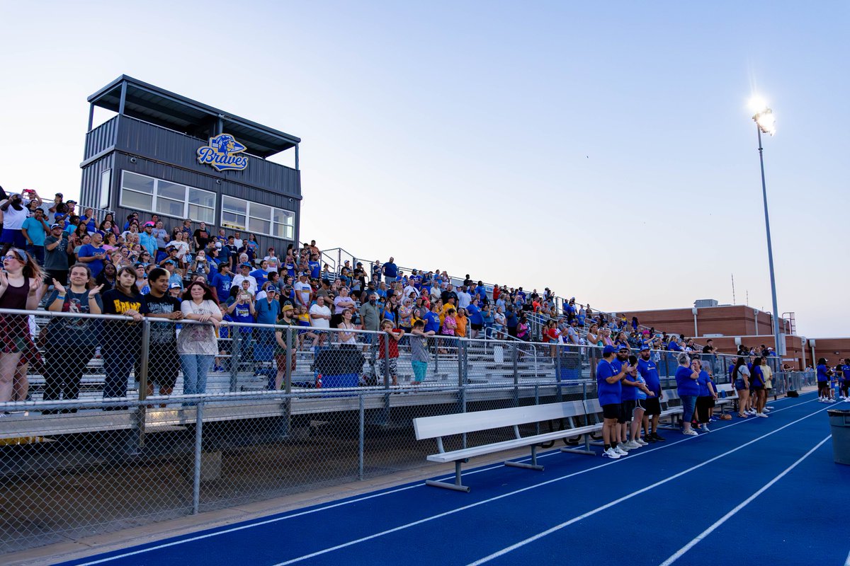 We entered the <a href="/TMobile/">T-Mobile</a> Friday Night 5G Lights contest! They're celebrating small-town high school football, giving upgrades to schools + awarding a $1 million game-changing grand prize. It could be us! Learn more: t-mobile.com/brand/friday-n… #FN5GL #Sweepstakes