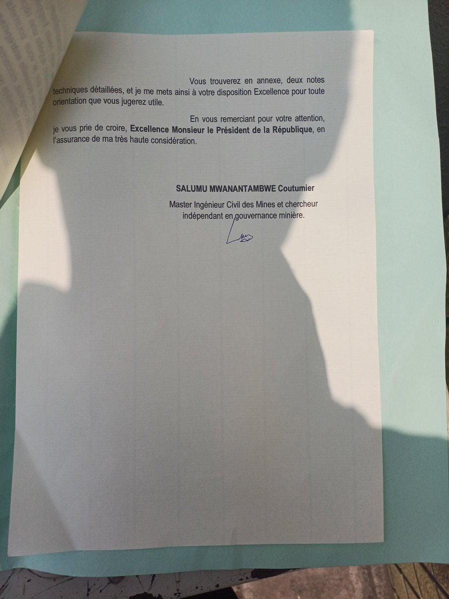ᏟᎬᏁᎢᏒᎪᏞ👑🇨🇩 (@central_sage) on Twitter photo #URGENT 🚨 : PROPOSITION DE CRÉATION D'UNE ENTREPRISE MINIÈRE PUBLIQUE MODERNE, 100% CONGOLAISE BASÉE SUR LA BONNE GOUVERNANCE.
L'Ingénieur Civil des Mines Coutumier SALUMU <a href="/CoutumierS/">Coutumier SALUMU</a> écrit une lettre au Président de la République Son Excellence Félix-Antoine Tshisekedi avec #URGENT 🚨 : PROPOSITION DE CRÉATION D'UNE ENTREPRISE MINIÈRE PUBLIQUE MODERNE, 100% CONGOLAISE BASÉE SUR LA BONNE GOUVERNANCE.
L'Ingénieur Civil des Mines Coutumier SALUMU <a href="/CoutumierS/">Coutumier SALUMU</a> écrit une lettre au Président de la République Son Excellence Félix-Antoine Tshisekedi avec