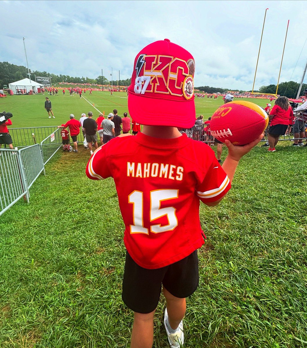 Chiefs Training Camp 2025

Something I’m going to remember as a dad for the rest of my life!! What a day Hayes and I had! Always good seeing and catching up with <a href="/tkelce/">Travis Kelce</a>! Thank you for making our day! <a href="/Chiefs/">Kansas City Chiefs</a> <a href="/newheightshow/">New Heights</a>