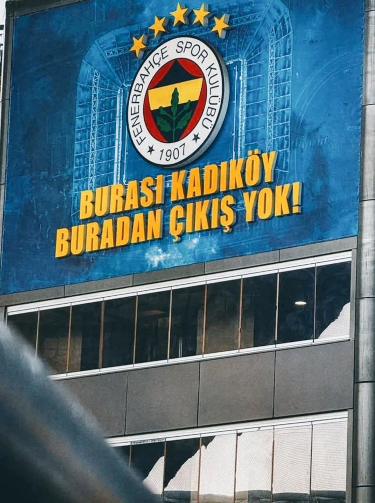 <a href="/Fenerbahce/">Fenerbahçe SK</a> Is there anyone who hasn't cried with joy? 
💛💙🧿🇹🇷🎶🥁🎶