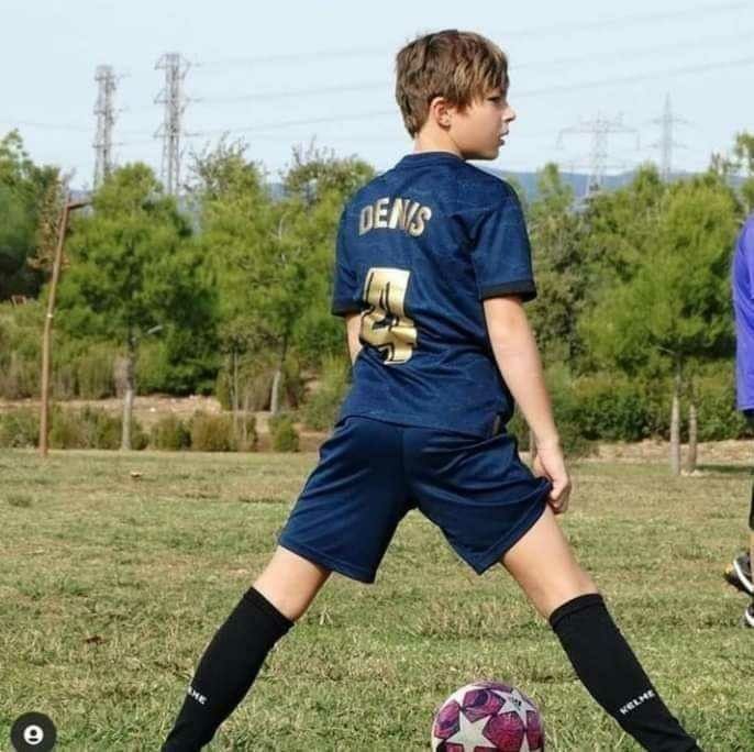 الهدف مفتوح  لك سدد