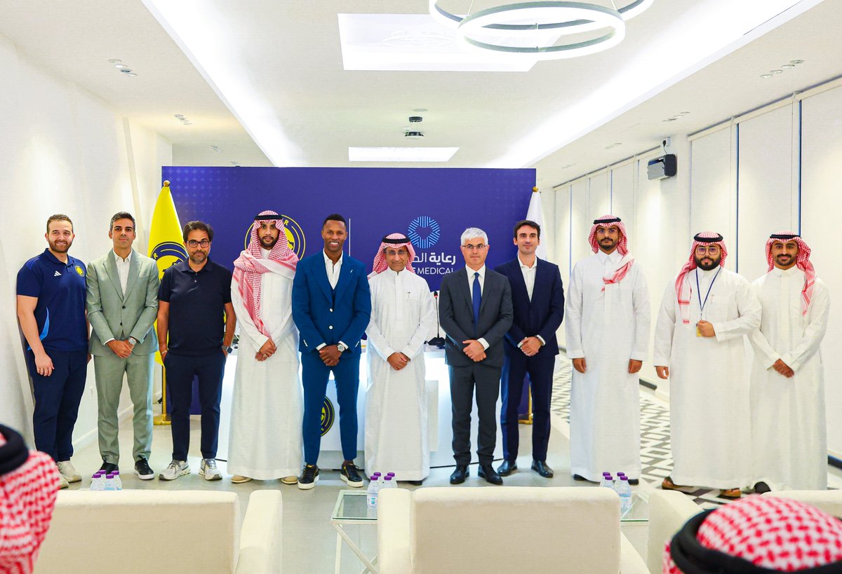 AlNassrFC_EN's tweet photo. Care medical joins AlNassr as our Official Medical Partner! 🩺💛

Through this partnership, @hospitals_care will provide comprehensive medical care to our players and staff. 

Welcome aboard! ✍️ https://t.co/lbOQtms7Cx