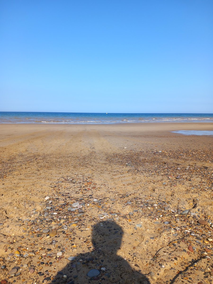 YorksSaltMaiden's tweet photo. Pretty hot on the #yorkshirecoast today, which is great for salt harvesting :)

#yorkshiresaltmaiden #summer #heatwave https://t.co/MvrMljyLsd