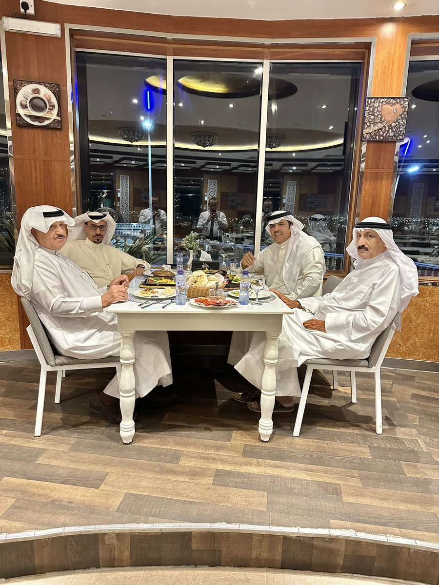 من مدينة حائل عروس الشمال
أكرمك الله وأغناك الأخ العزيز /عليان مضيان المنصوري ابو مشعل 
بحضور الأعزاء
نواف بن زبن الغفيلي
طلب بن مويضي الغشم