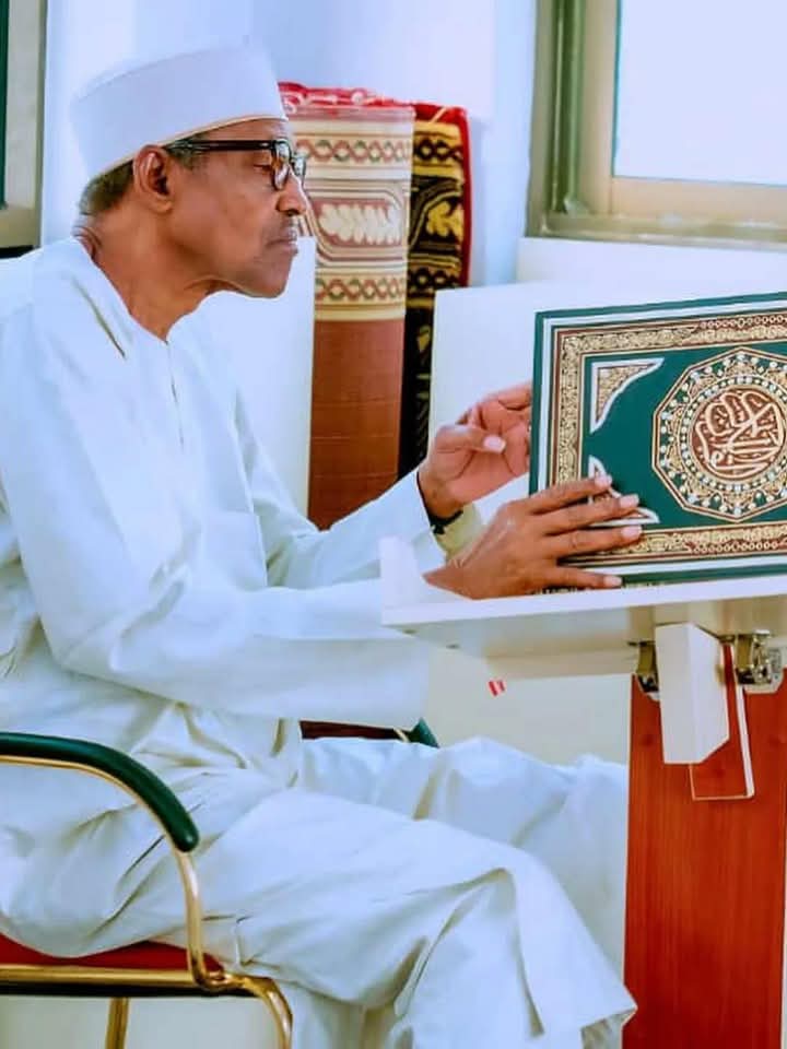 ibhas1's tweet photo. I am resolute in my support for this leader. My allegiance to @MBuhari has been steadfast. May Baba Buhari's soul find eternal rest in Aljannatul Firdaus. https://t.co/ZZ62xDQ9GL