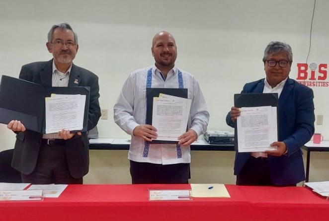 Sesyn_edomex's tweet image. 📜 En la Universidad Politécnica de Texcoco, se llevó a cabo la firma del Convenio de Colaboración Interinstitucional para la Ejecución de Obras por Encargo, entre el @IMIFE_Edomex y la @UIEMOficial, con el objetivo de cooperar entre instituciones en beneficio de la comunidad...