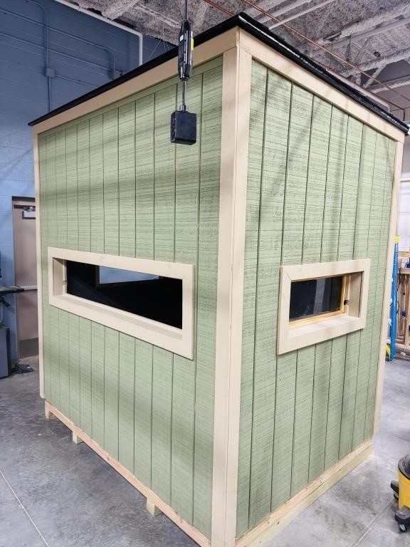 Our MEP construction class built this great deer blind you can now bid on. 100% of the money goes back into the program. 
bobparksauction.hibid.com/lot/259472938/…
