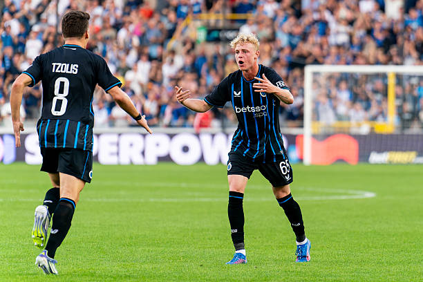 MaProLeague's tweet photo. 😎 | Seys, 20 ans, a enfilé la tenue de PATRON ! #CLUSAL
⚽ 1 but
💪 4 duels remportés
🧠 3 interceptions
🎯 80% de passe réussies https://t.co/TKekNxACzE