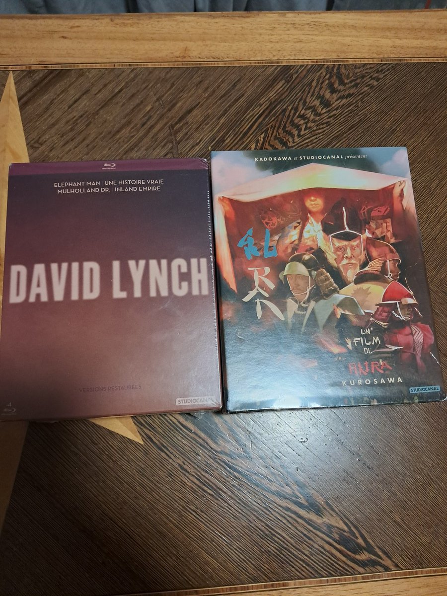 Freyzoxx's tweet photo. Petits achats de ce mois d'août, plutôt content de tout ça. Ma collection que je débute commence à prendre petit à petit. https://t.co/nMnEMmNyJG
